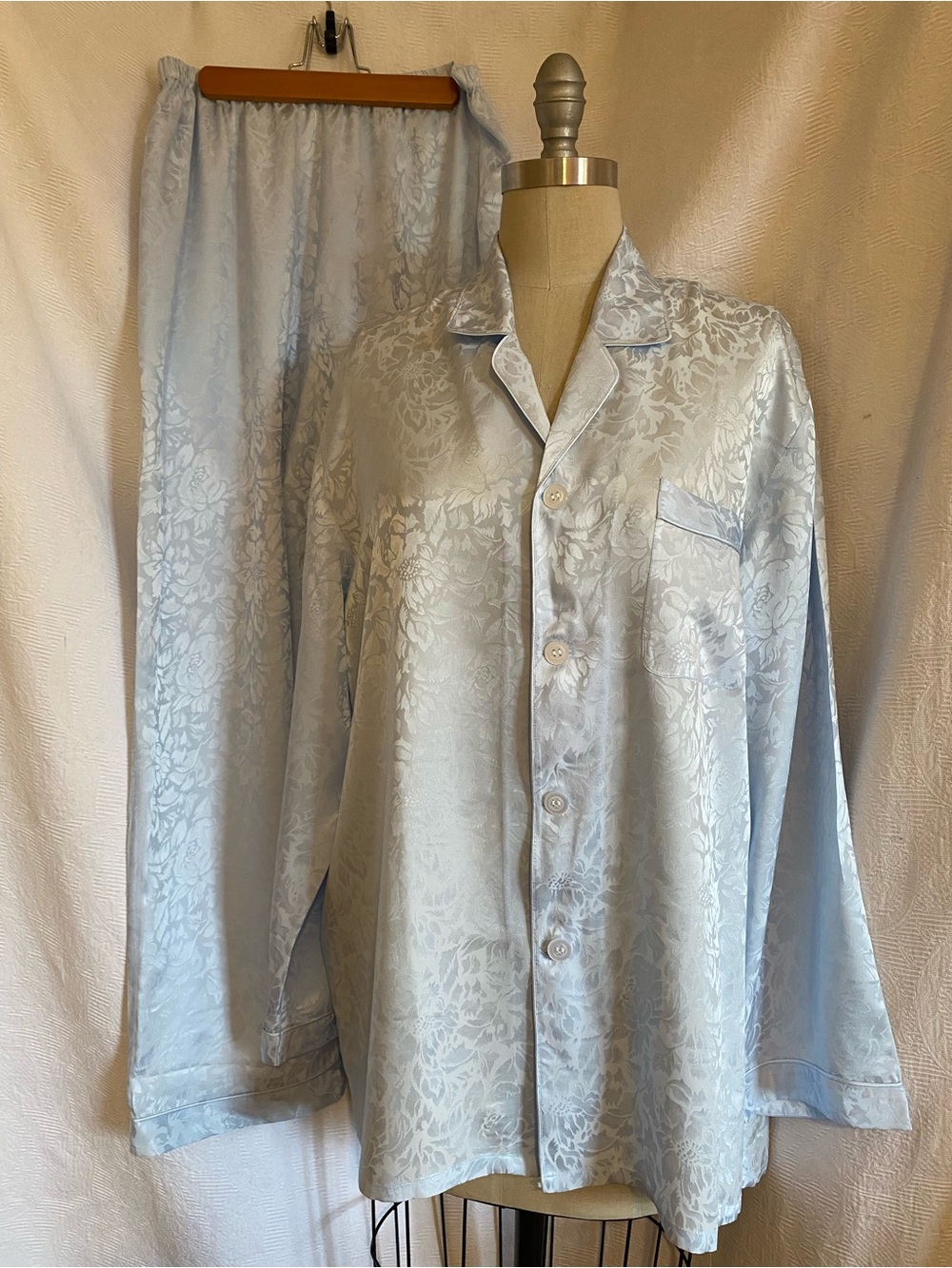 Pure silk woman’s jacquard pj’s